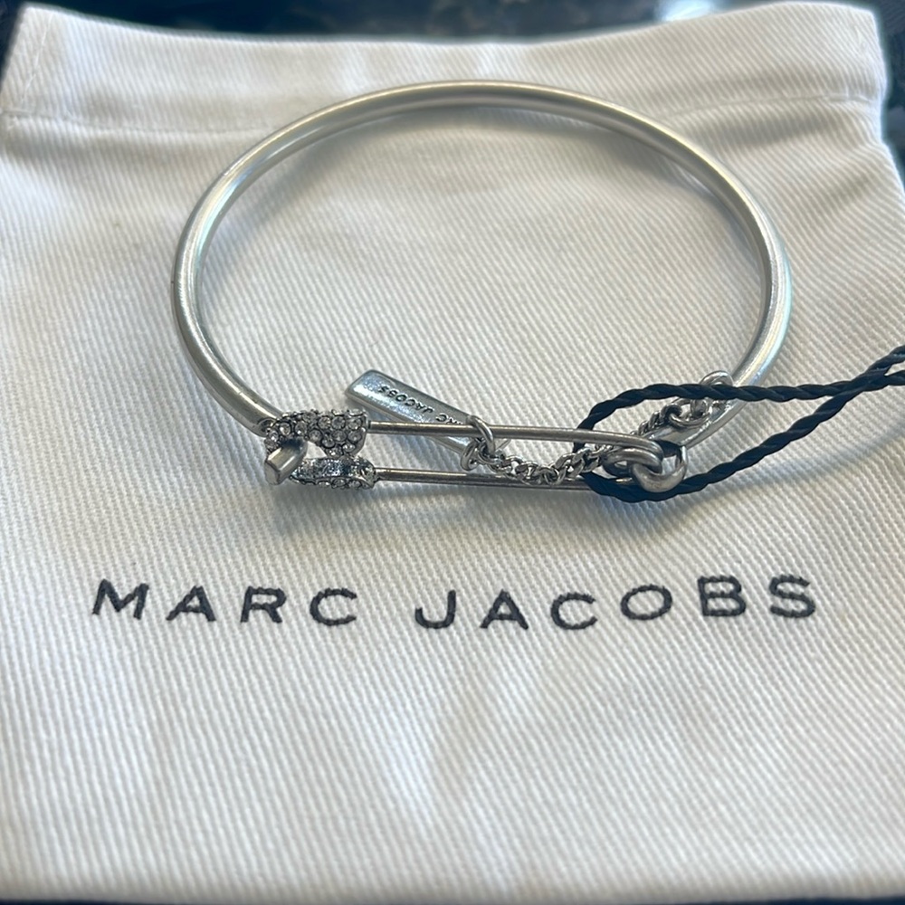 Marc Jacobs silver Crystal Safety Pin Bracelet- NWT. Dust bag included.